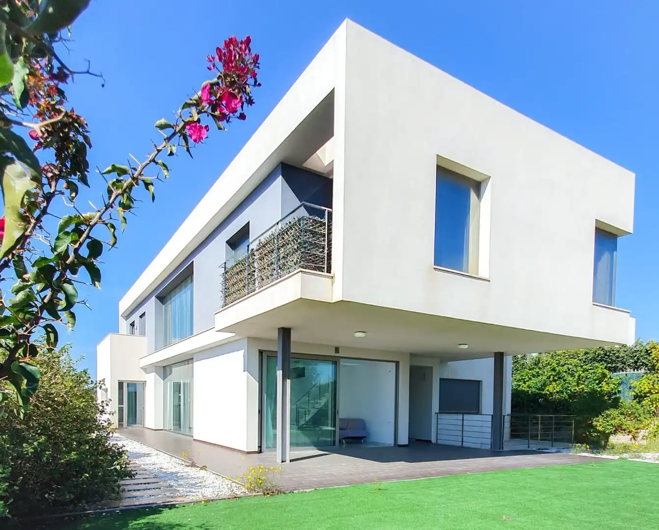 Villa avec terrasse à vendre à La Algoda - Matola - Llano de San José