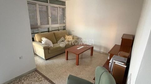Foto 4 de Piso de alquiler en Cruz Roja, Sevilla Capital