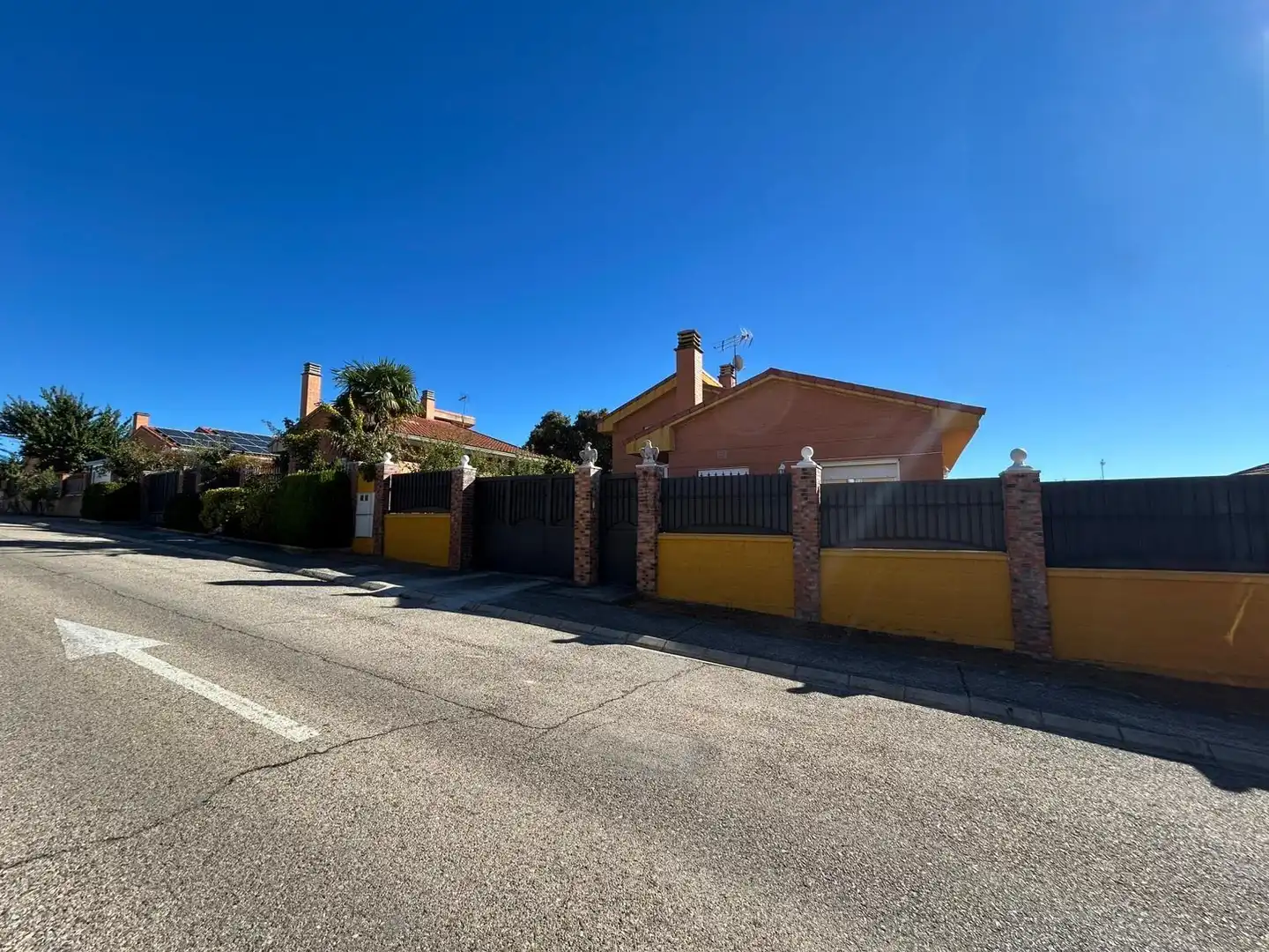 Vista exterior de Casa o chalet en venta en Loranca de Tajuña con Piscina