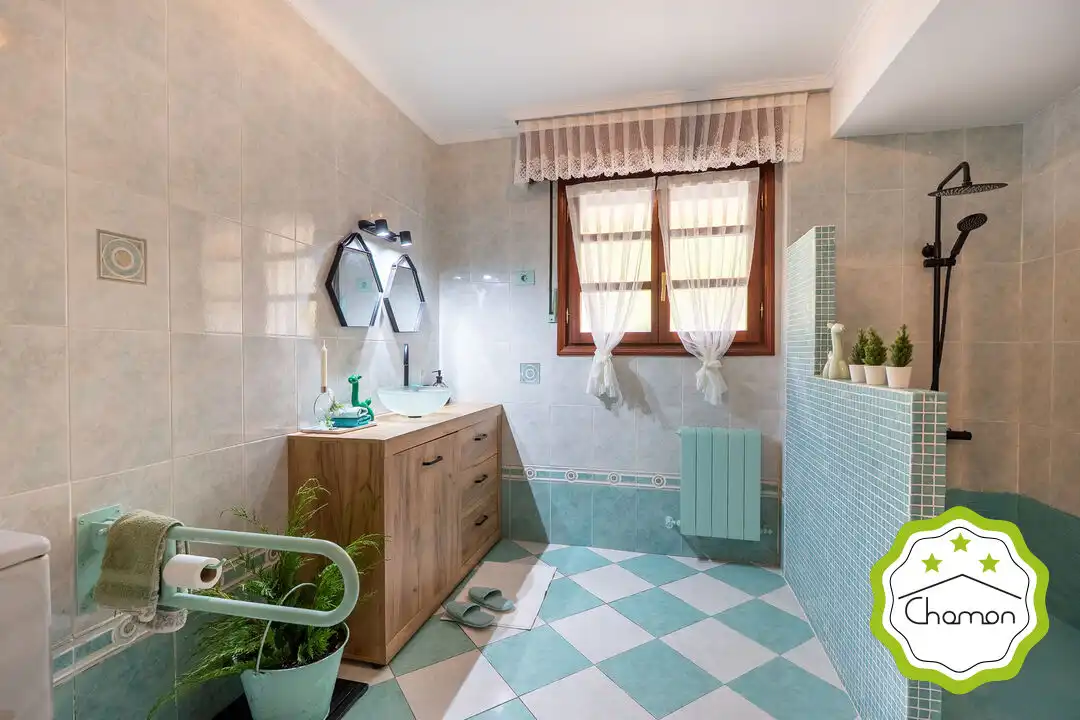 Badezimmer von Country house zum Verkauf in Aulesti mit Heizung und Abstellraum