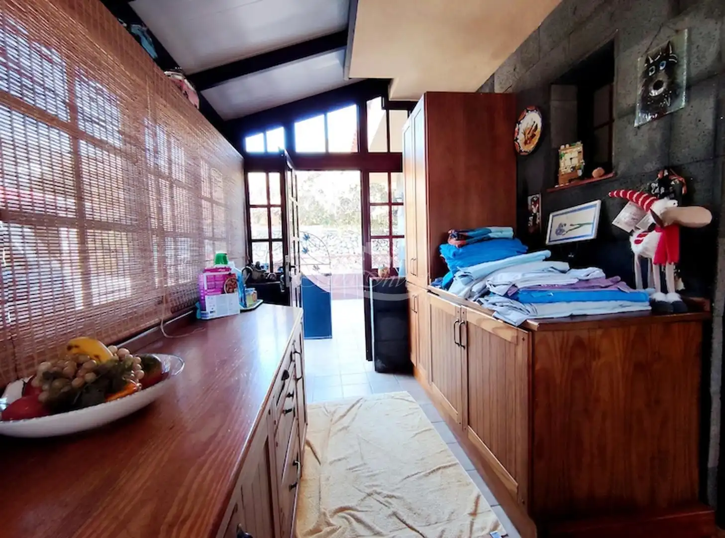 Cuina de Casa o xalet en venda en Santiago del Teide amb Jardí privat, Terrassa i Moblat