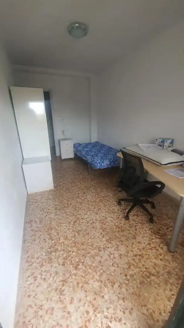 Dormitori de Pis en venda en Alzira amb Aire condicionat, Moblat i Forn