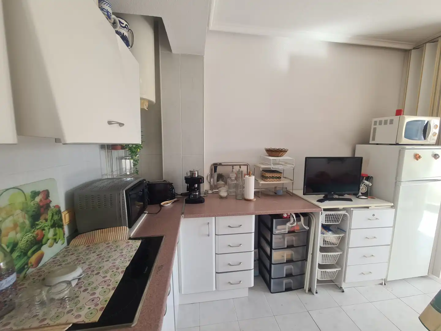 Estudio de alquiler en Calle del Tomillo, El Molino