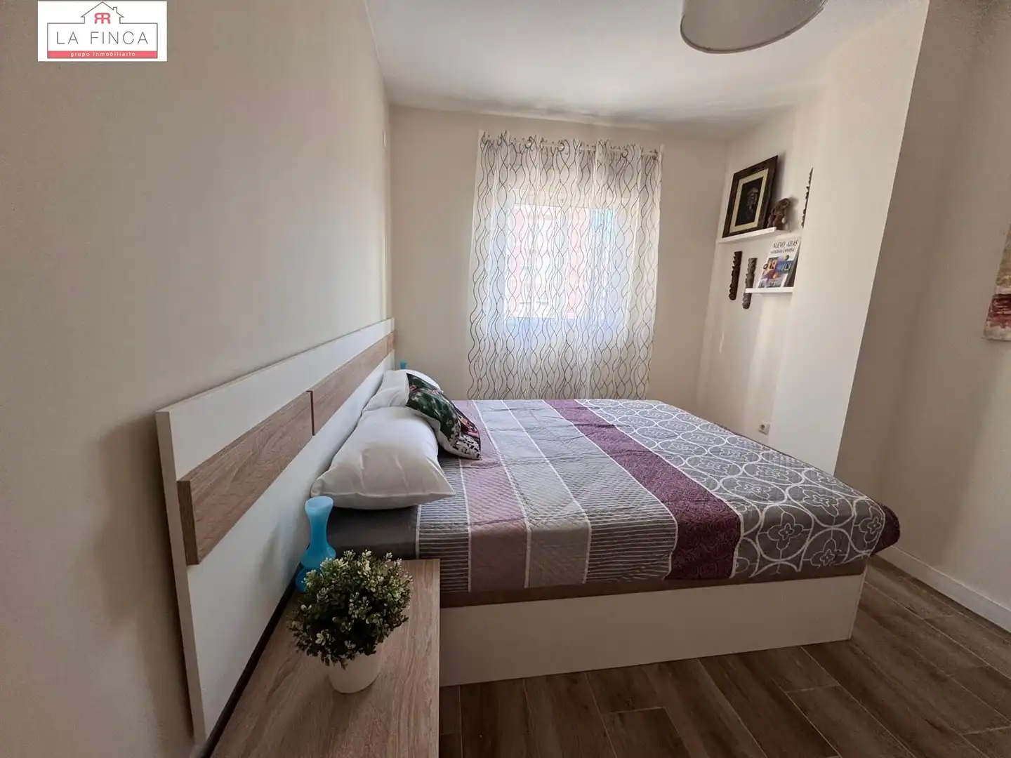Bedroom of Flat for sale in Málaga  with Air Conditioner, Terrace and Furnished