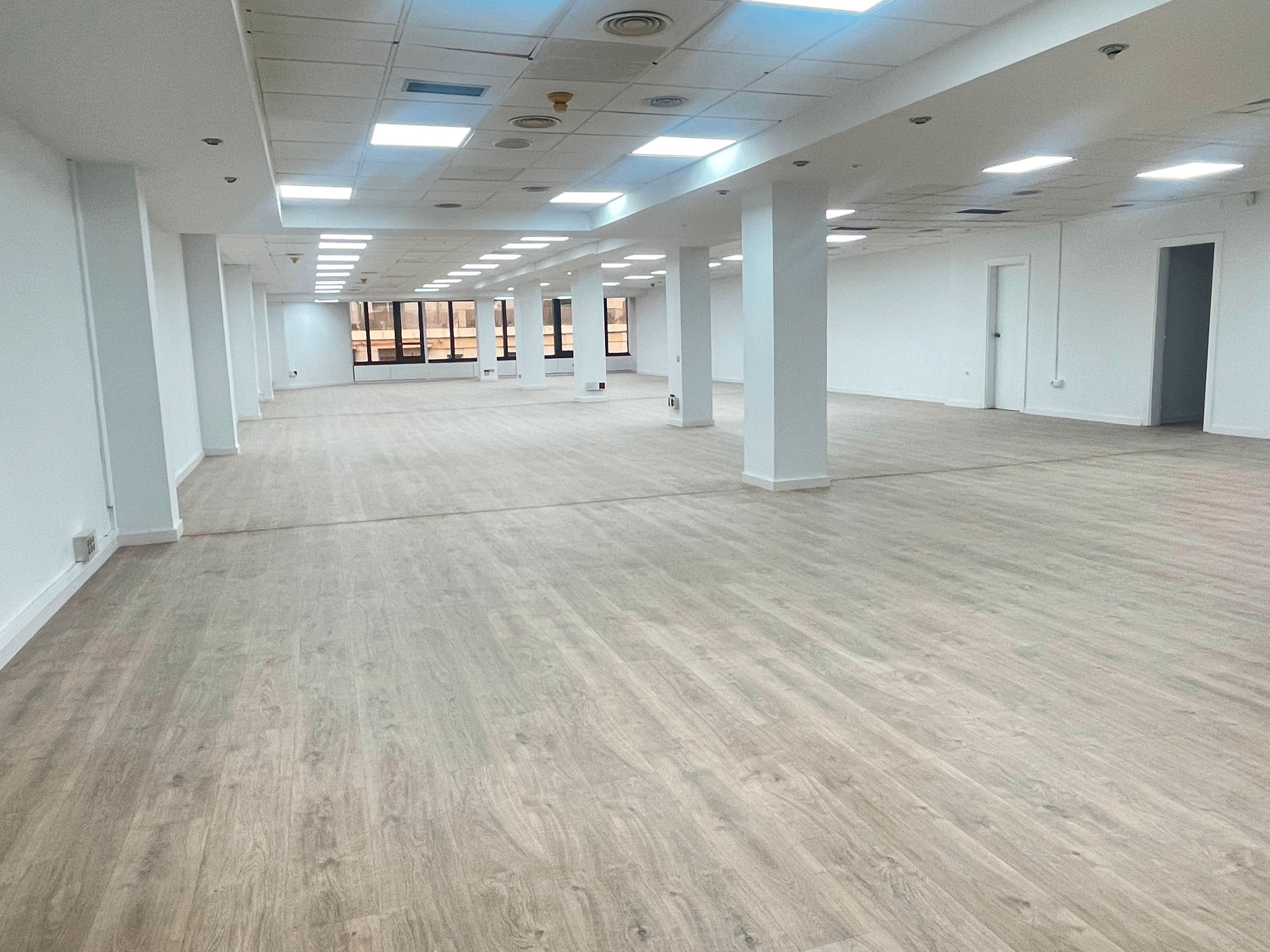 Oficina de alquiler en  Barcelona Capital con Aire acondicionado