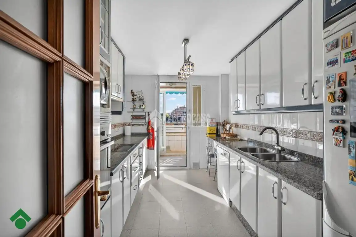 Cocina de Piso en venta en Córdoba con Aire acondicionado, Calefacción y Jardín privado
