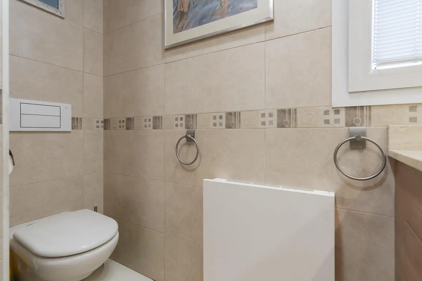 Bathroom of Attic for sale in  Pamplona / Iruña  with Air Conditioner, Heating and Parquet flooring