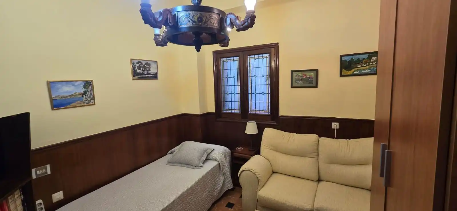 Living room of Flat for sale in Sevilla  with Air Conditioner, Terrace and Storage room