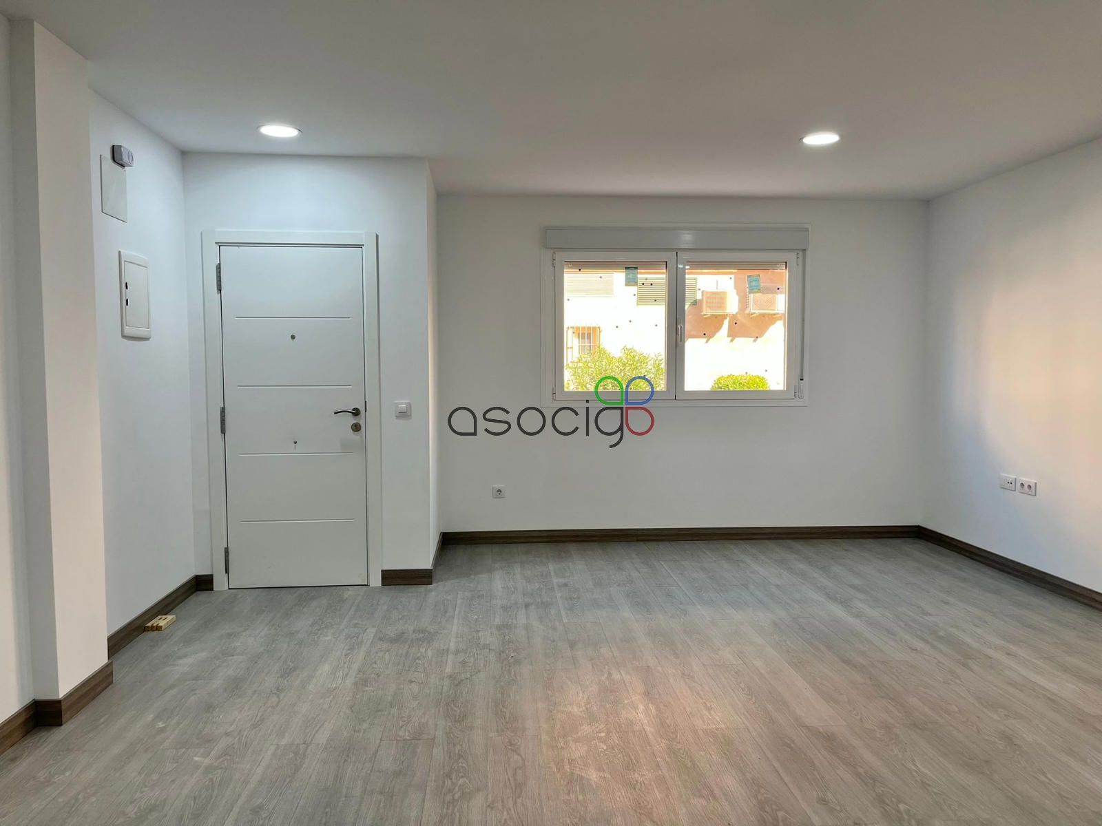 Bedroom of Flat for sale in Cabanillas del Campo  with Air Conditioner and Heating