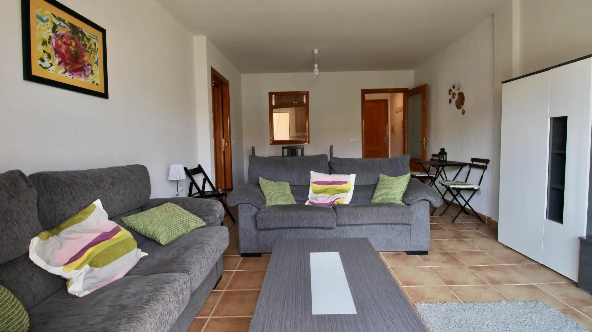 Sala d'estar de Pis en venda en Roquetas de Mar amb Terrassa, Moblat i Piscina comunitària