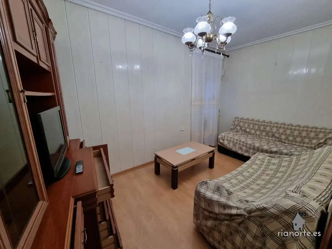 Sala de estar de Piso en venta en Avilés con Calefacción