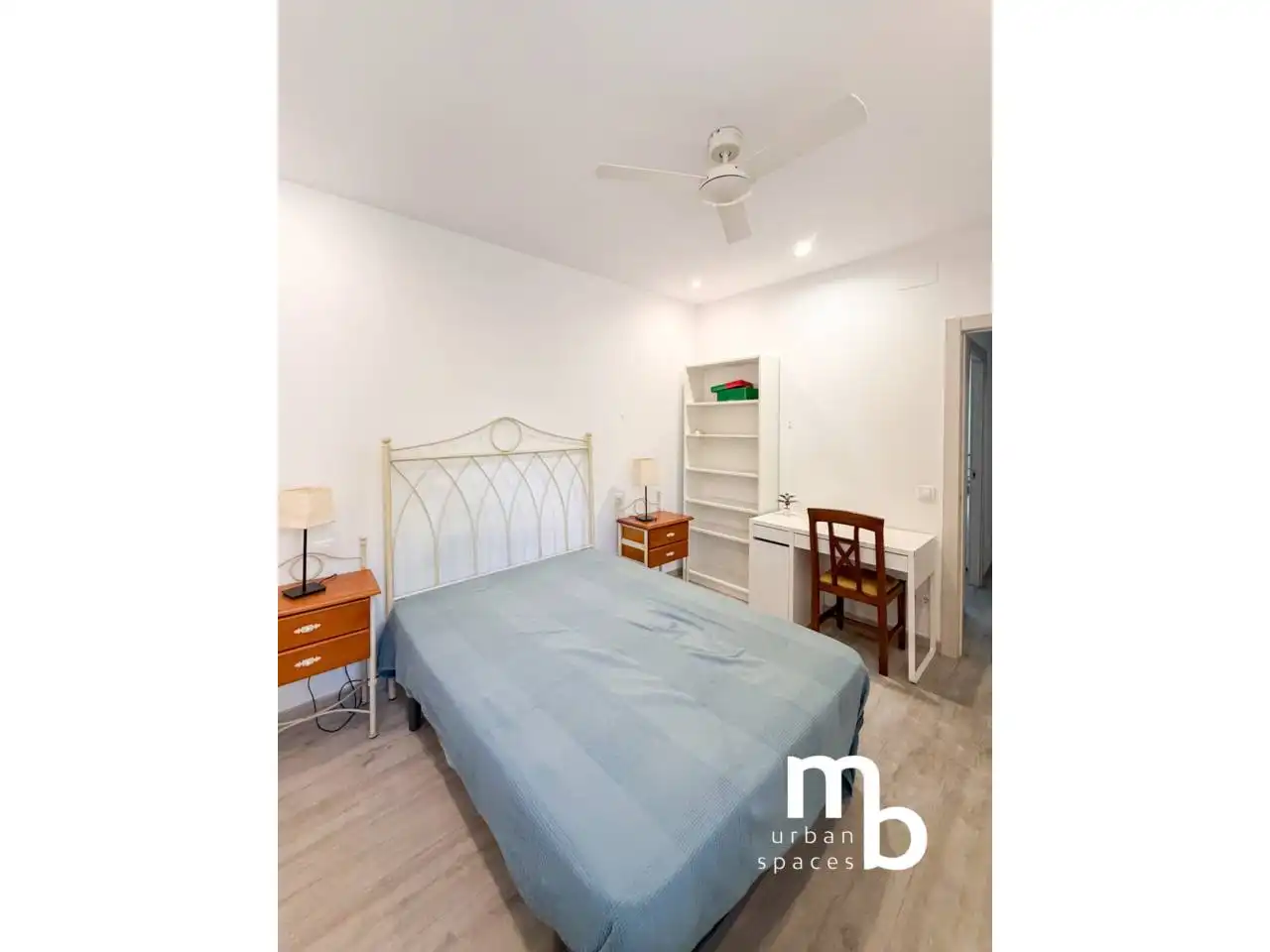 Schlafzimmer von Wohnung zur Miete in Madrid mit Klimaanlage, Heizung und Möbliert