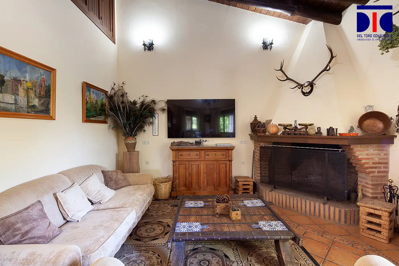 Sala de estar de Finca rústica en venta en Fuenteheridos con Aire acondicionado, Calefacción y Jardín privado
