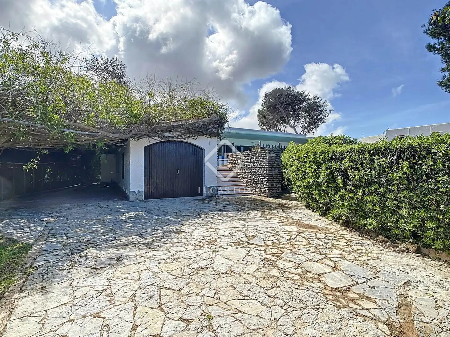 Vista exterior de Casa o xalet en venda en Ciutadella de Menorca amb Aire condicionat, Traster i Piscina