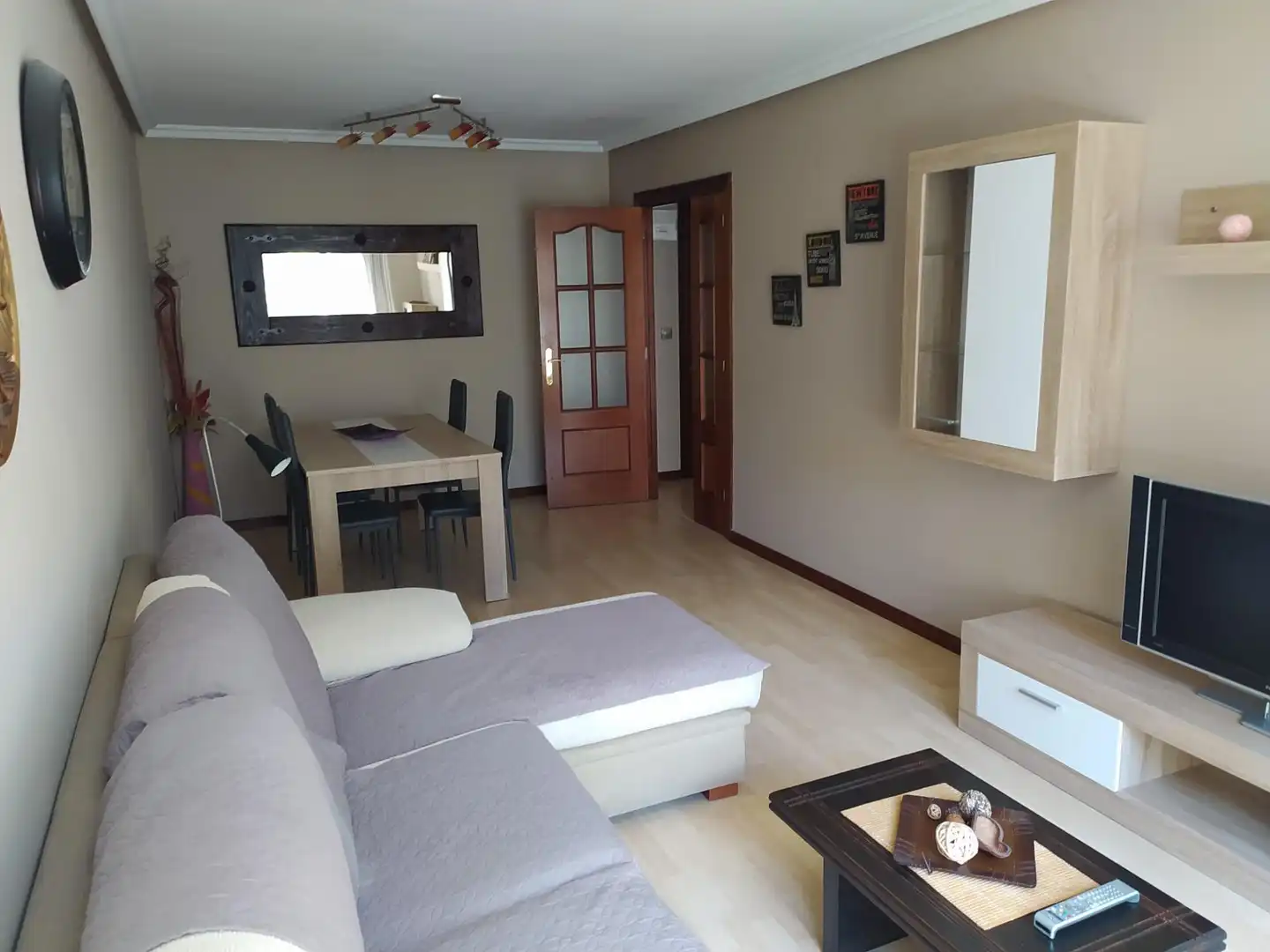 Sala d'estar de Pis en venda en Mieres (Asturias) amb Calefacció i Traster
