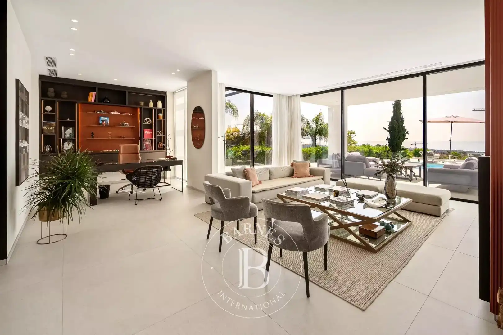 Sala d'estar de Casa o xalet de lloguer en Estepona amb Aire condicionat, Calefacció i Piscina
