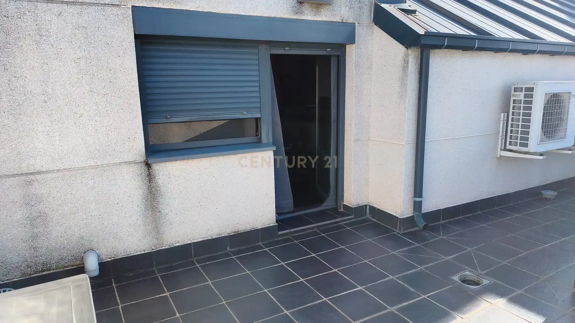 Exterior view of Detached homes for sale in Parla  with Air Conditioner, Storage room and Swimming Pool