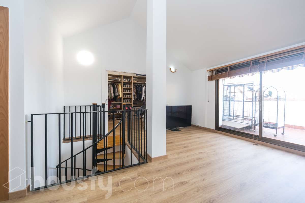 Duplex for sale in Carrer del Barcelonès, Fontsanta - Fatjó