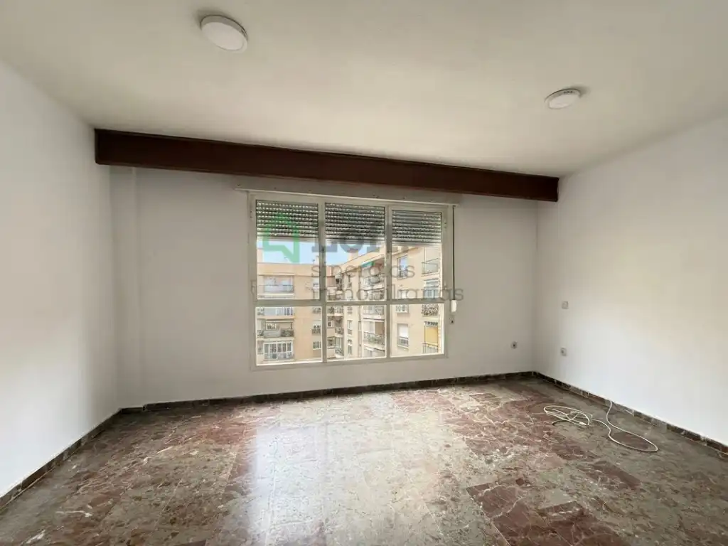 Habitación de Piso en venta en Badajoz