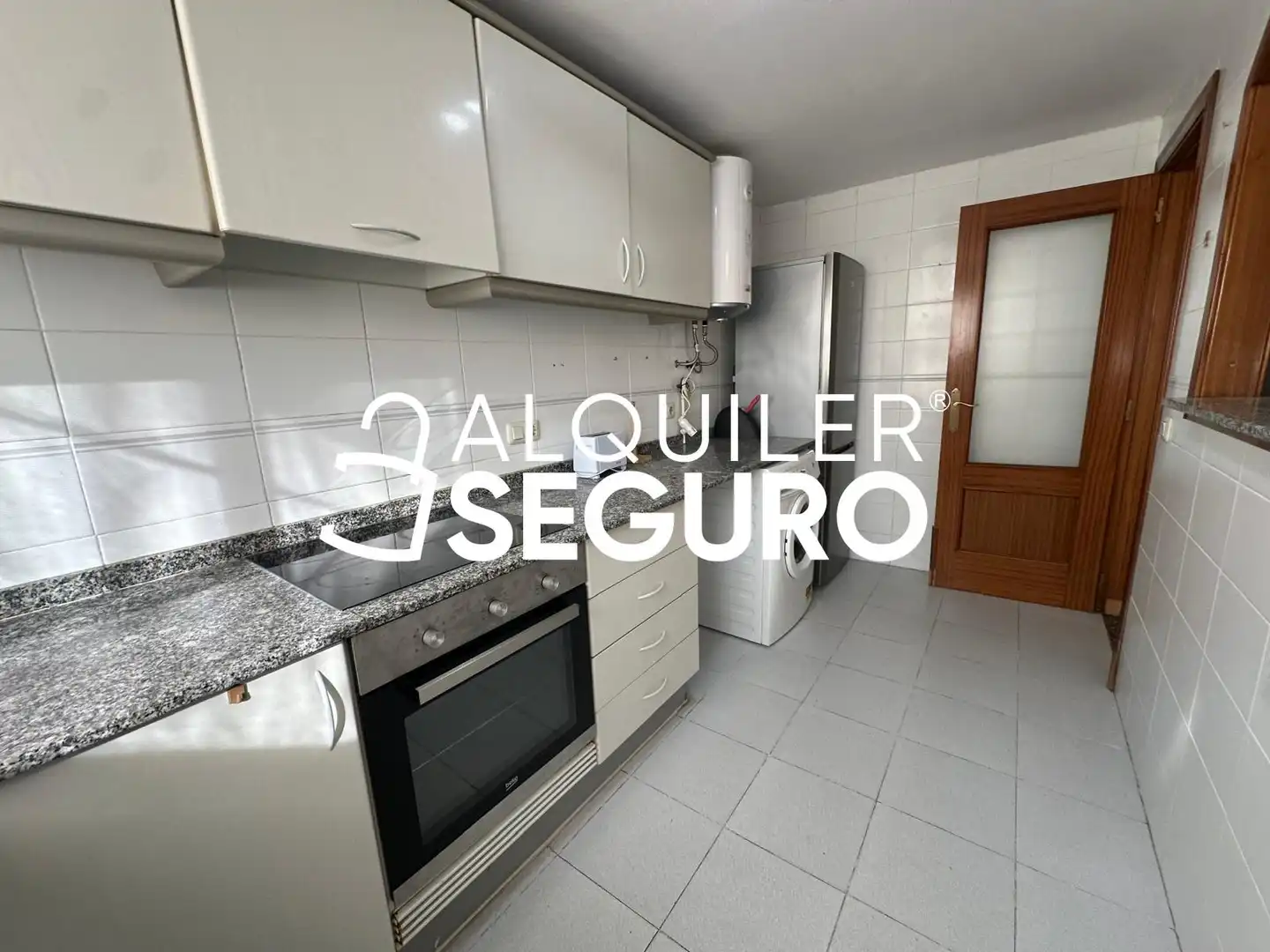 Kitchen of Attic for rent in Mislata  with Air Conditioner and Terrace