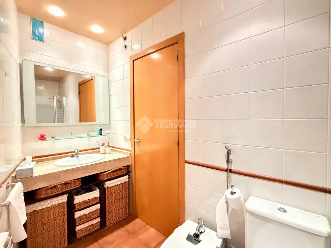 Baño de Piso en venta en Vilanova i la Geltrú con Aire acondicionado y Balcón