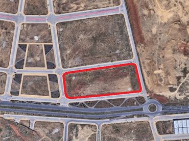 Industrial land for sale in Calle Cementera Cuatro 3