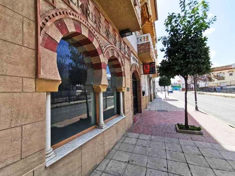 Vista exterior de Local en venda en Las Gabias