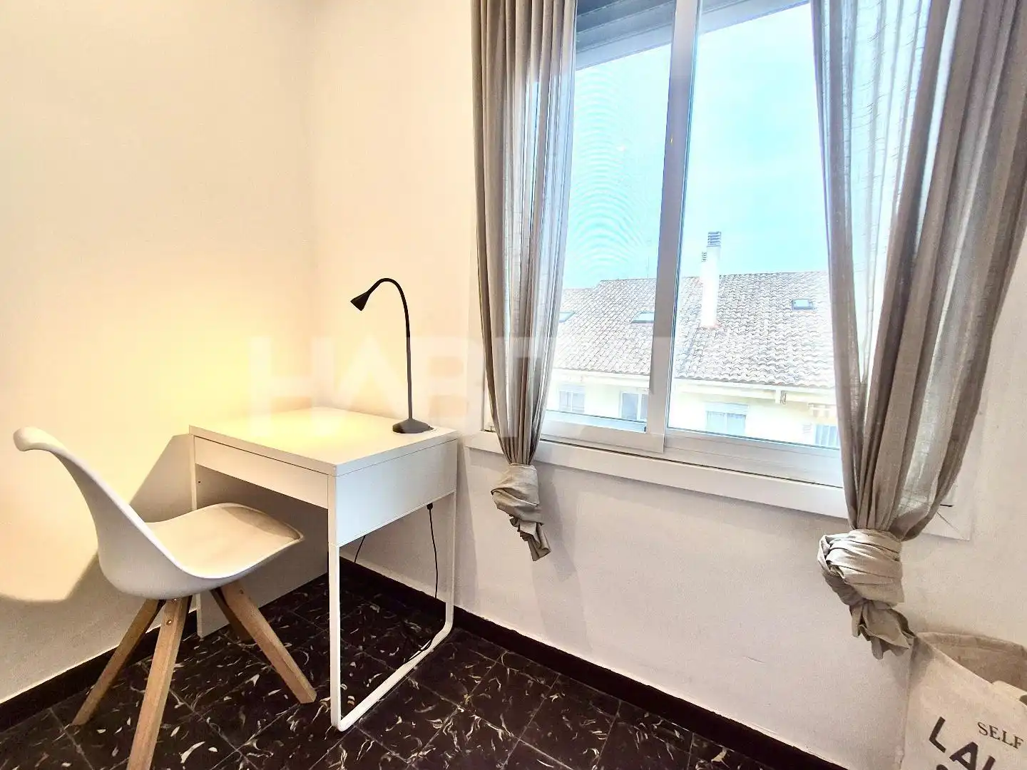 Schlafzimmer von Wohnung zur untervermieten in Valencia mit Möbliert