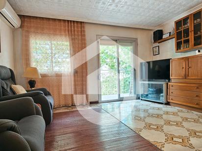 Living room of Flat for sale in  Barcelona Capital  with Air Conditioner, Furnished and Balcony