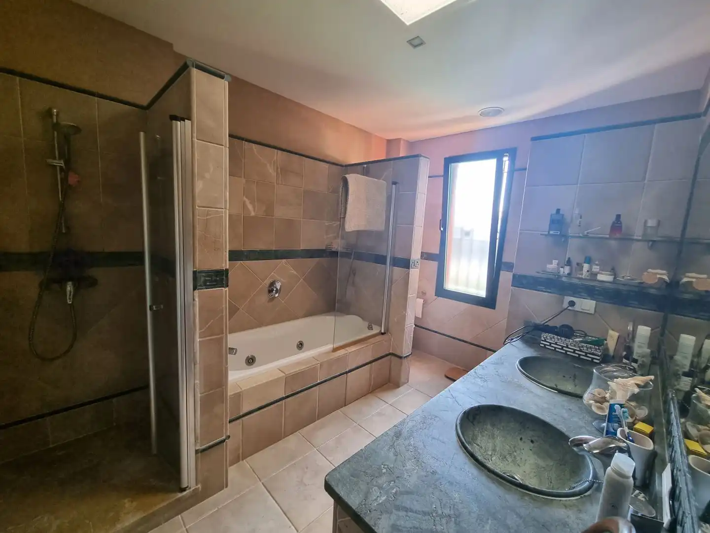Bathroom of Houses for sale in Málaga  with Air Conditioner and Terrace