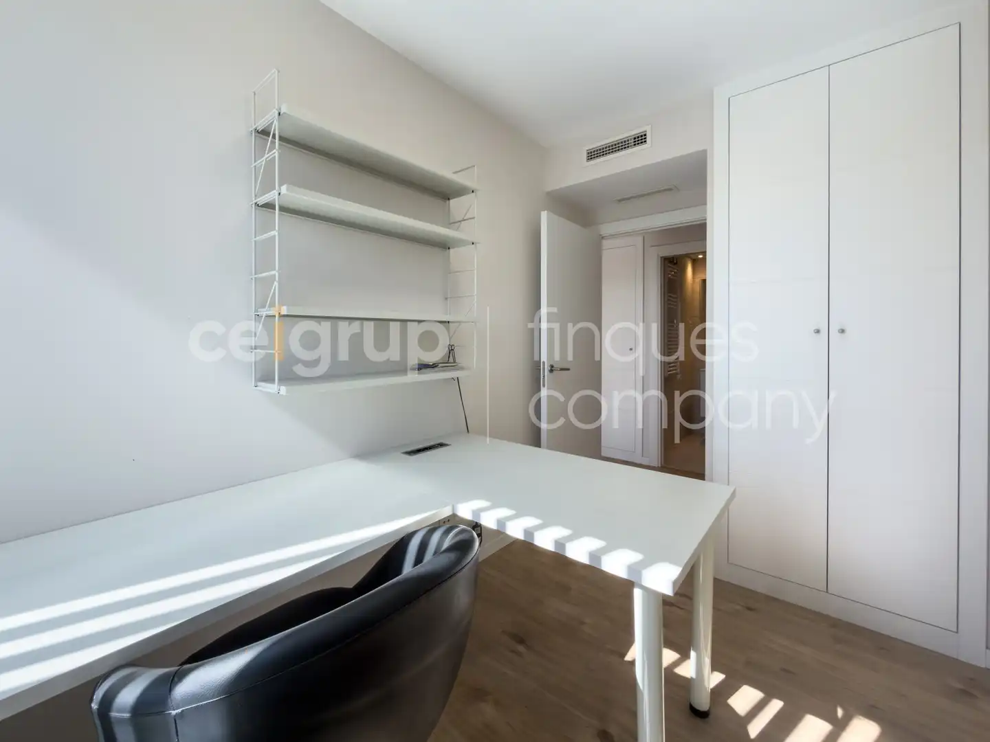 Wohnung zur Miete in Girona mit Heizung, Abstellraum und Schwimmbad