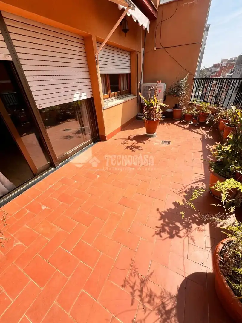 Terraza de Piso en venta en Barcelona con Terraza y Balcón