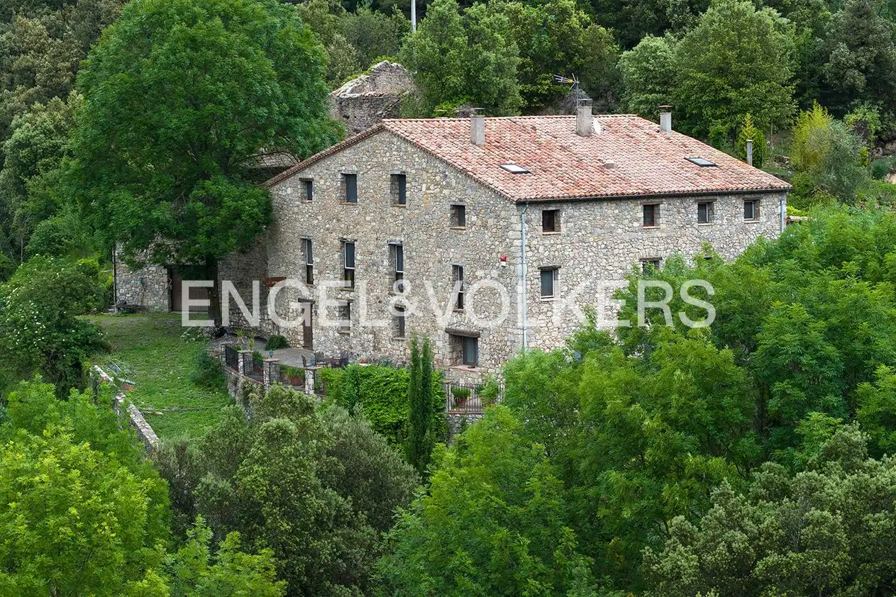 Vista exterior de Casa o chalet en venta en La Vall de Bianya con Calefacción, Jardín privado y Terraza