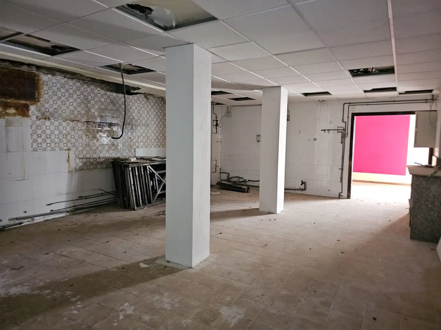 Business premises for sale in Calle Campoamor, imagen 26