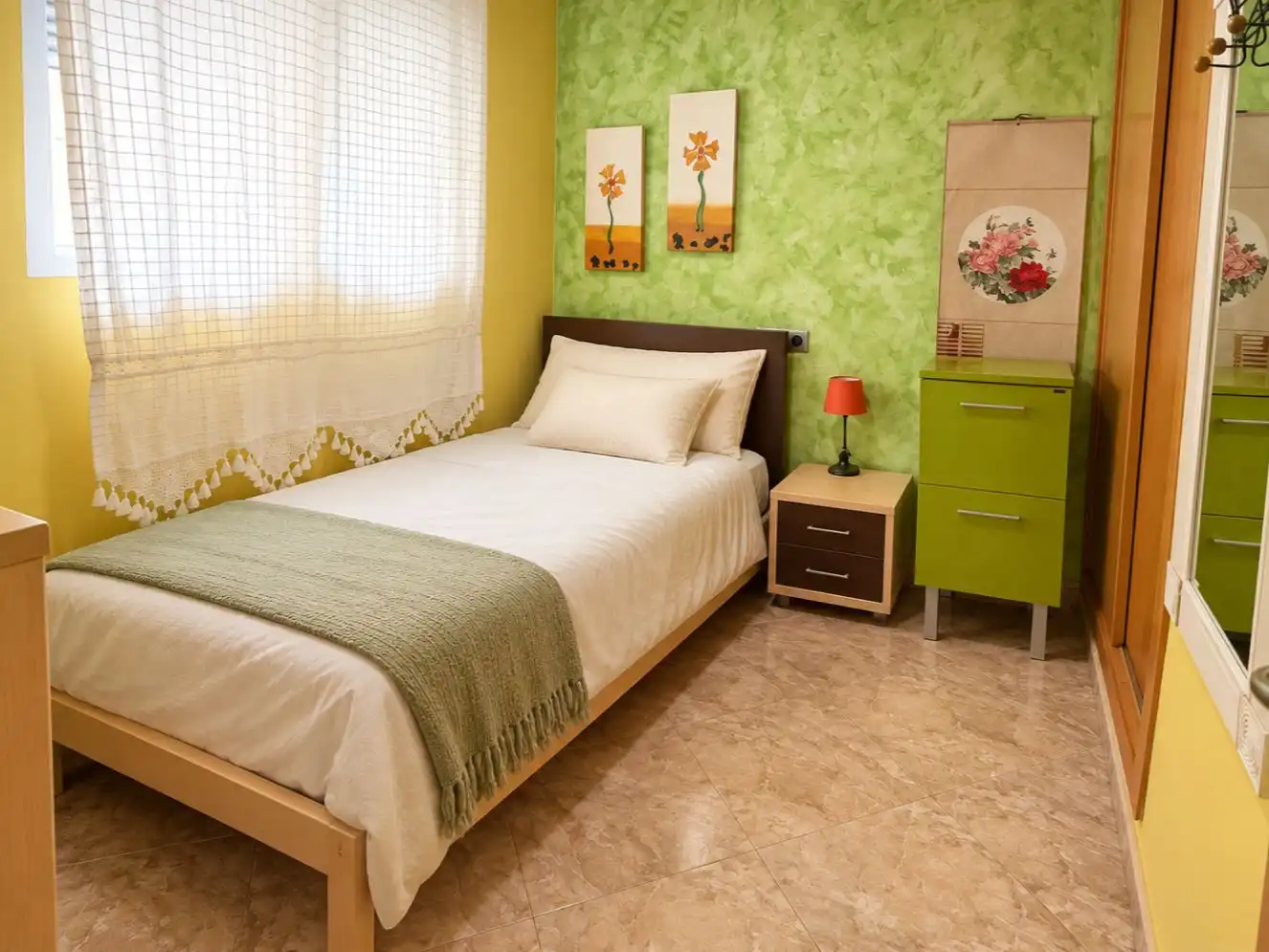 Bedroom of Flat for sale in Piles, Valencia