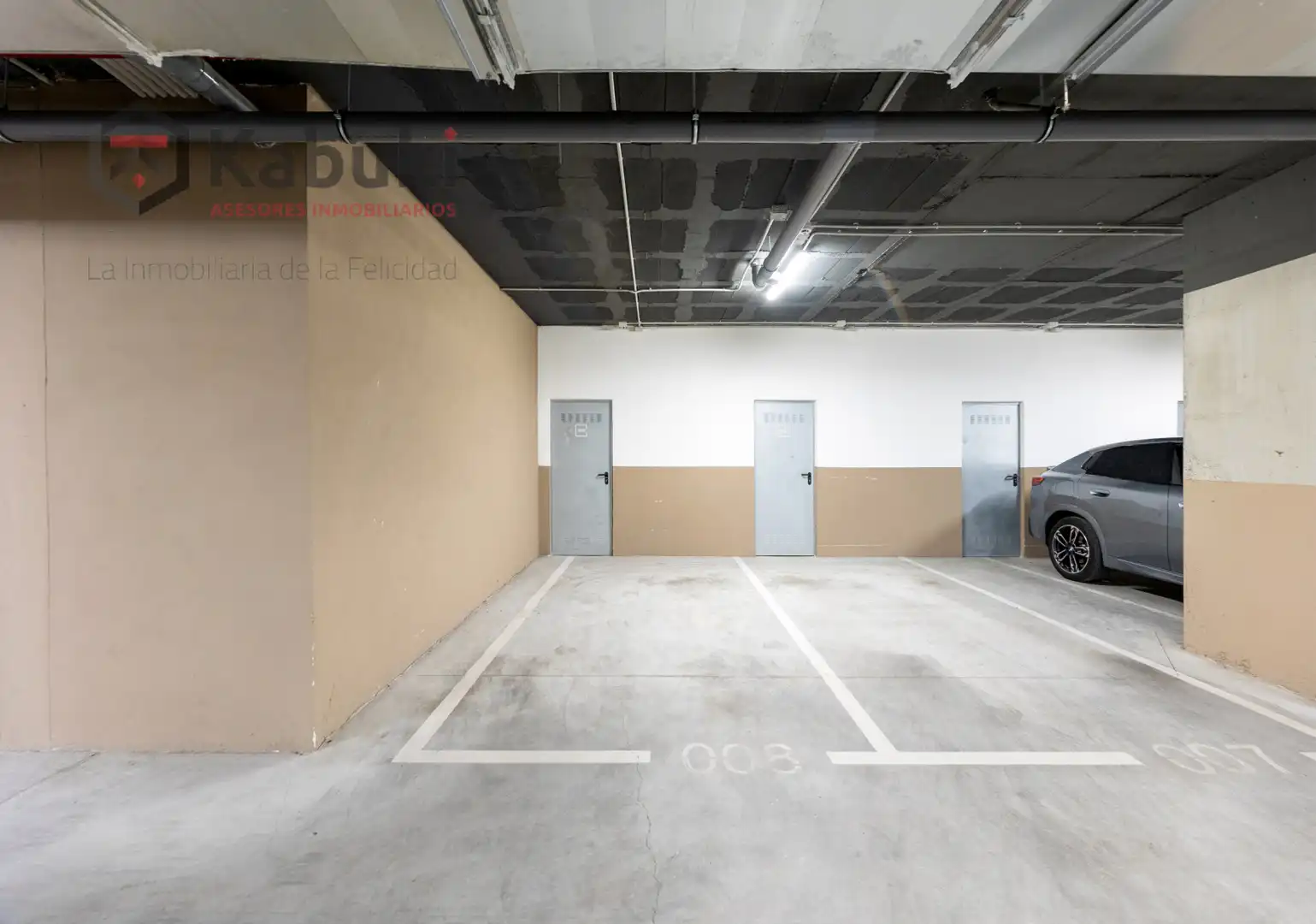 Parking of Flat for sale in Granada  with Private garden, Terrace and Storage room
