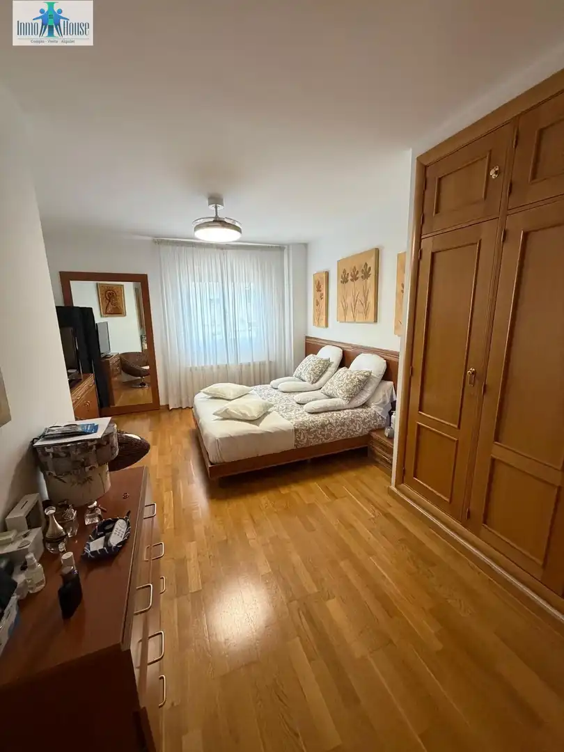 Habitación de Casa adosada en venta en Albacete con Aire acondicionado, Calefacción y Trastero