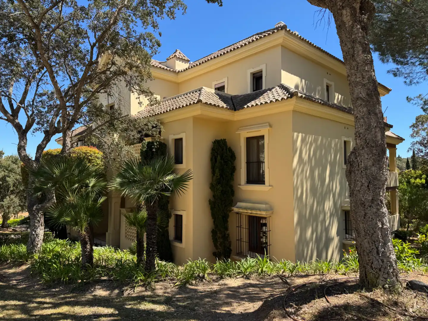 Piso en venta en Avenida los Cortijos, Sotogrande Alto