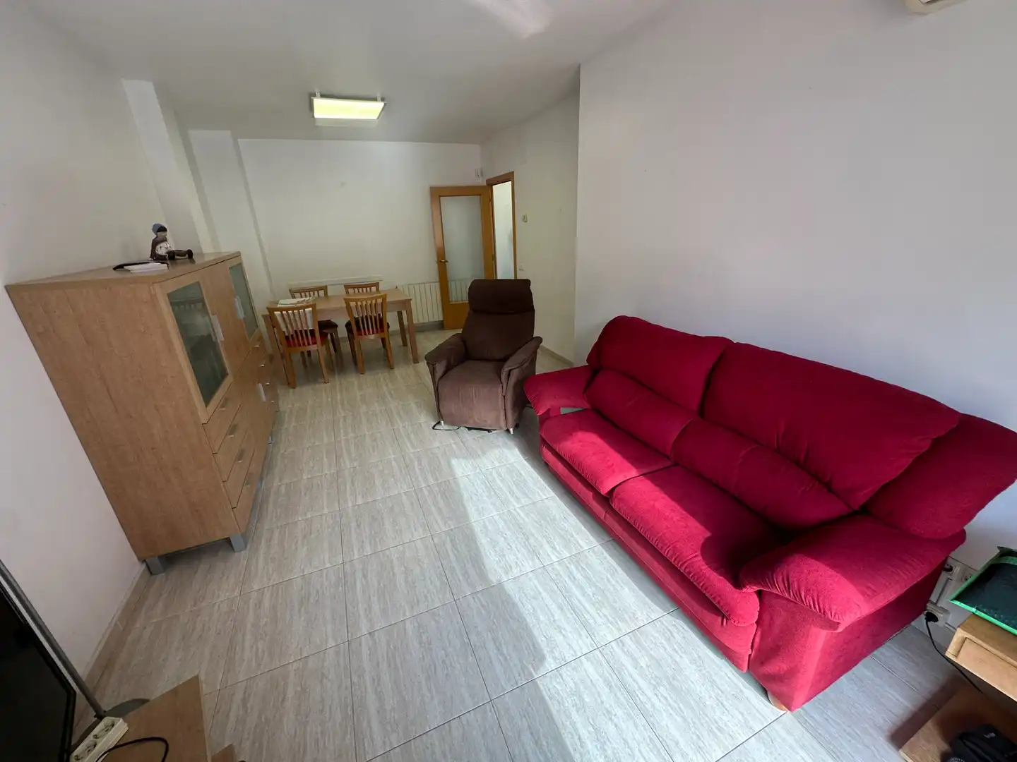 Sala d'estar de Pis en venda en Santa Coloma de Gramenet amb Aire condicionat, Calefacció i Terrassa
