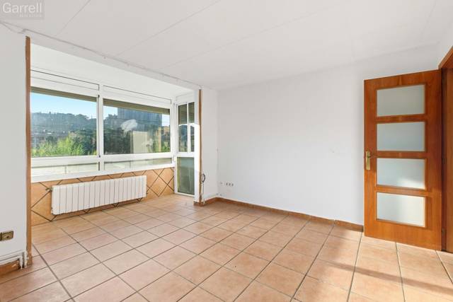 Piso en Venta en RD PEDRET  Es: Pl: Pt:
 GIRONA (GIRONA) en Pont Major - Pedret - Campdorà