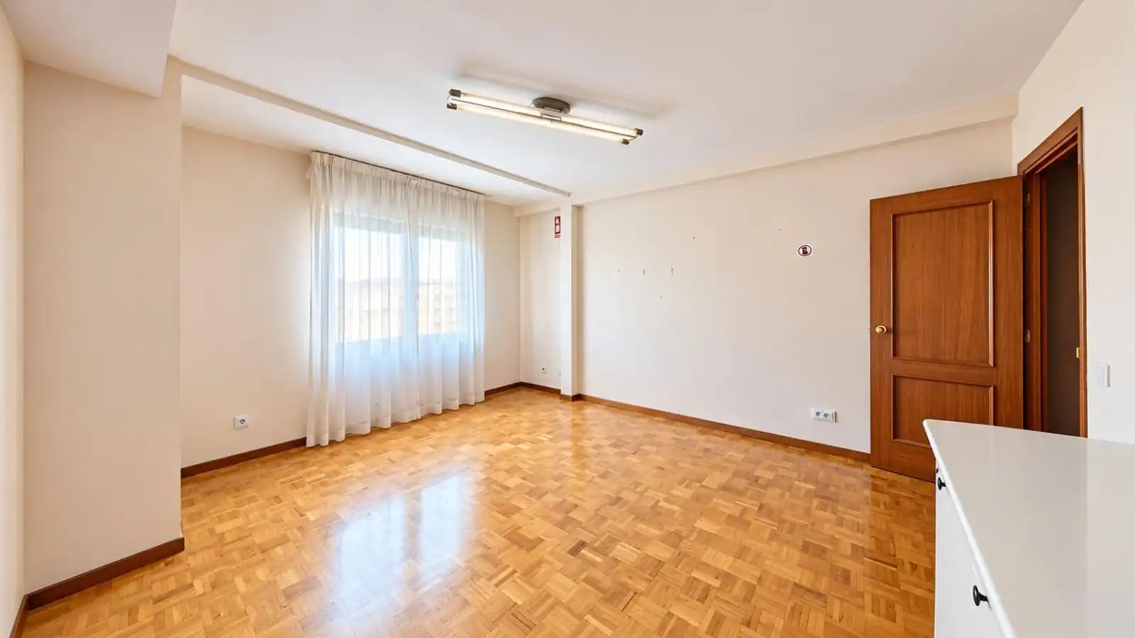 Dormitori de Apartament en venda en Centro