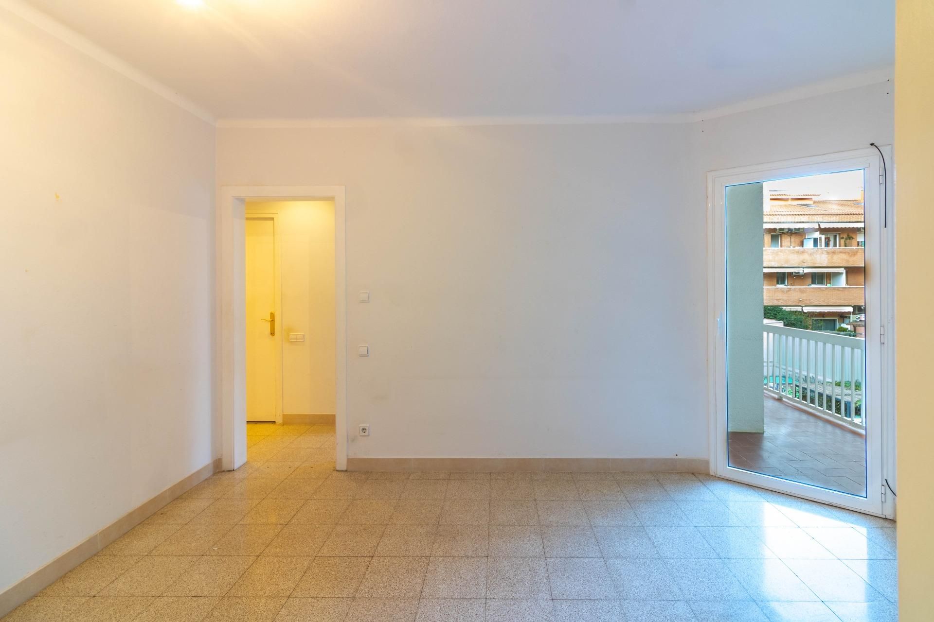 Pis en venda en Esplugues de Llobregat amb Terrassa i Balcó