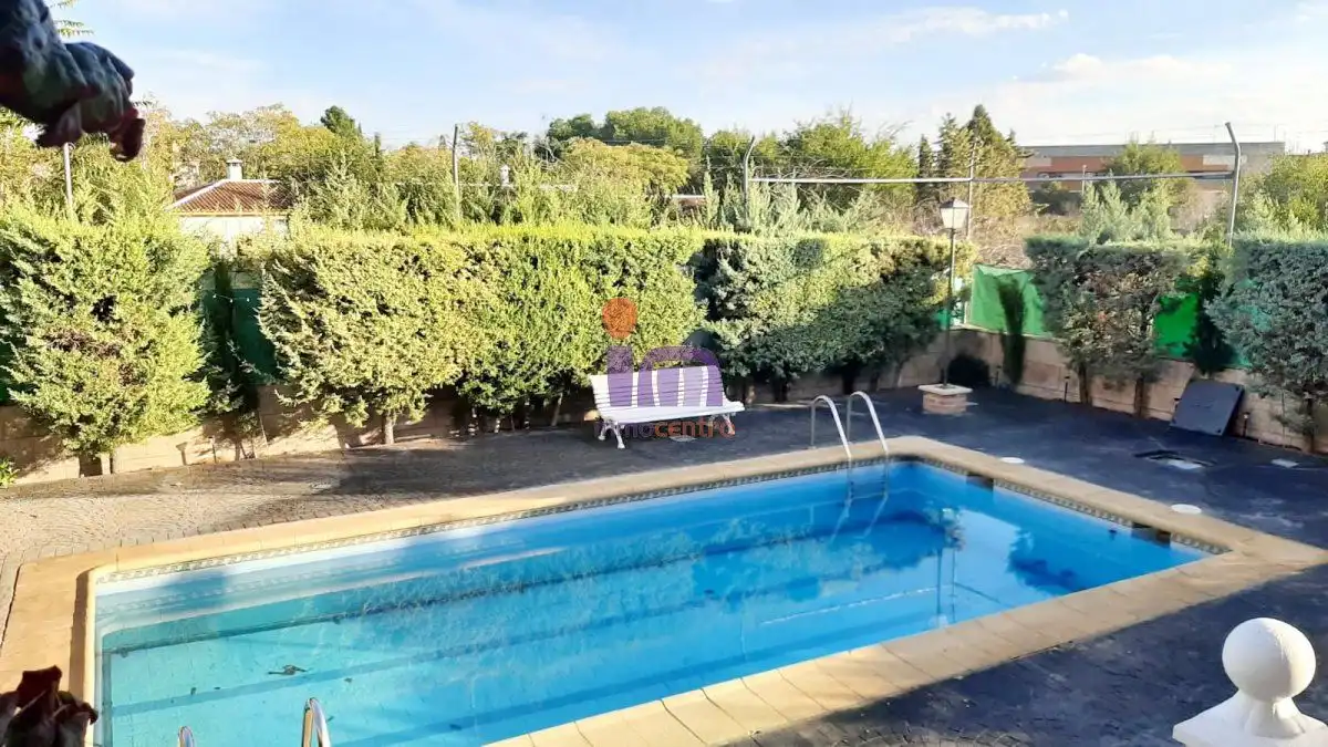 Chalet con piscina en venta en Valdepeñas, imagen 6