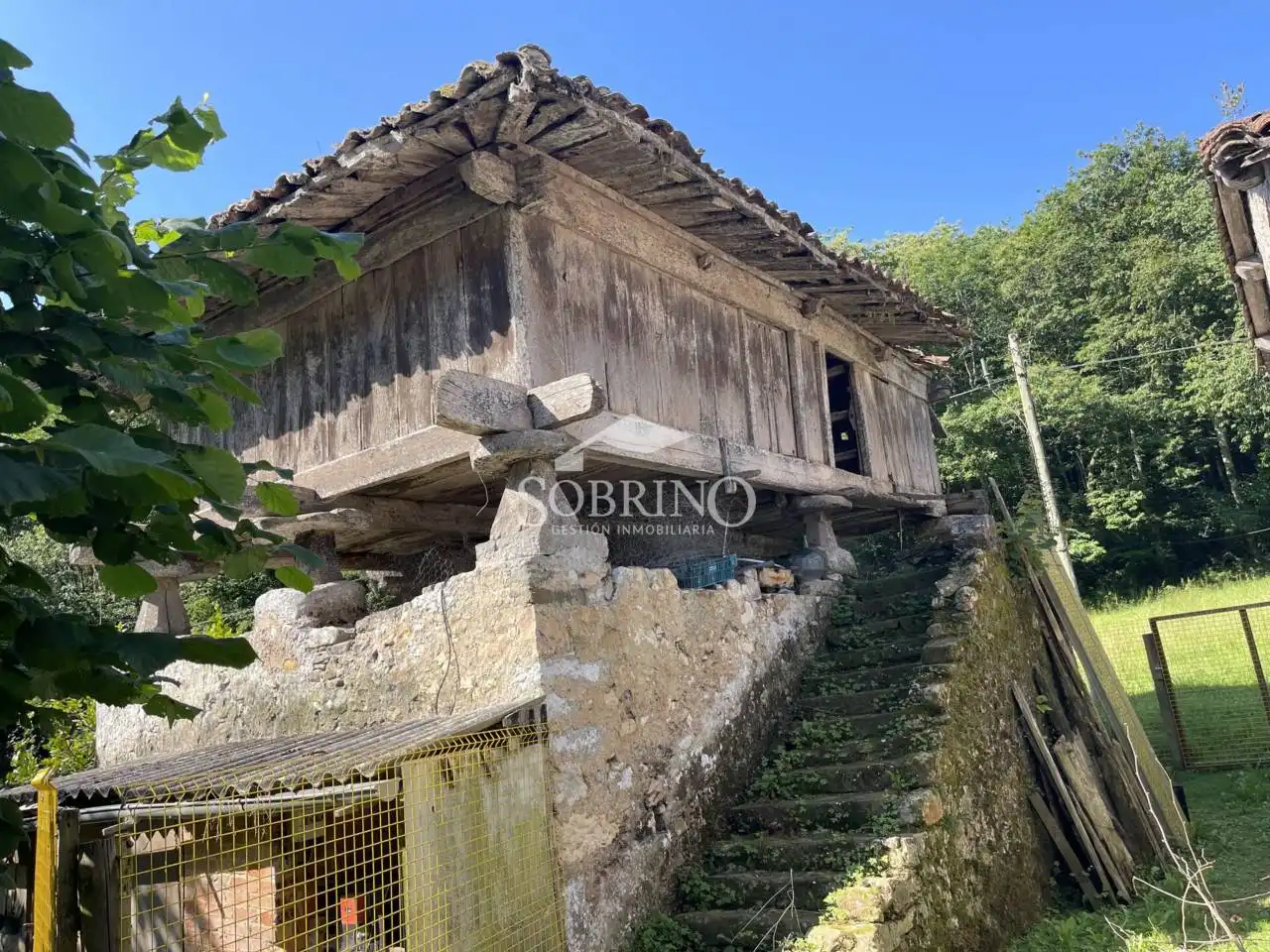Casa rústica amb jardí en venda a Calle Mere, imagen 9