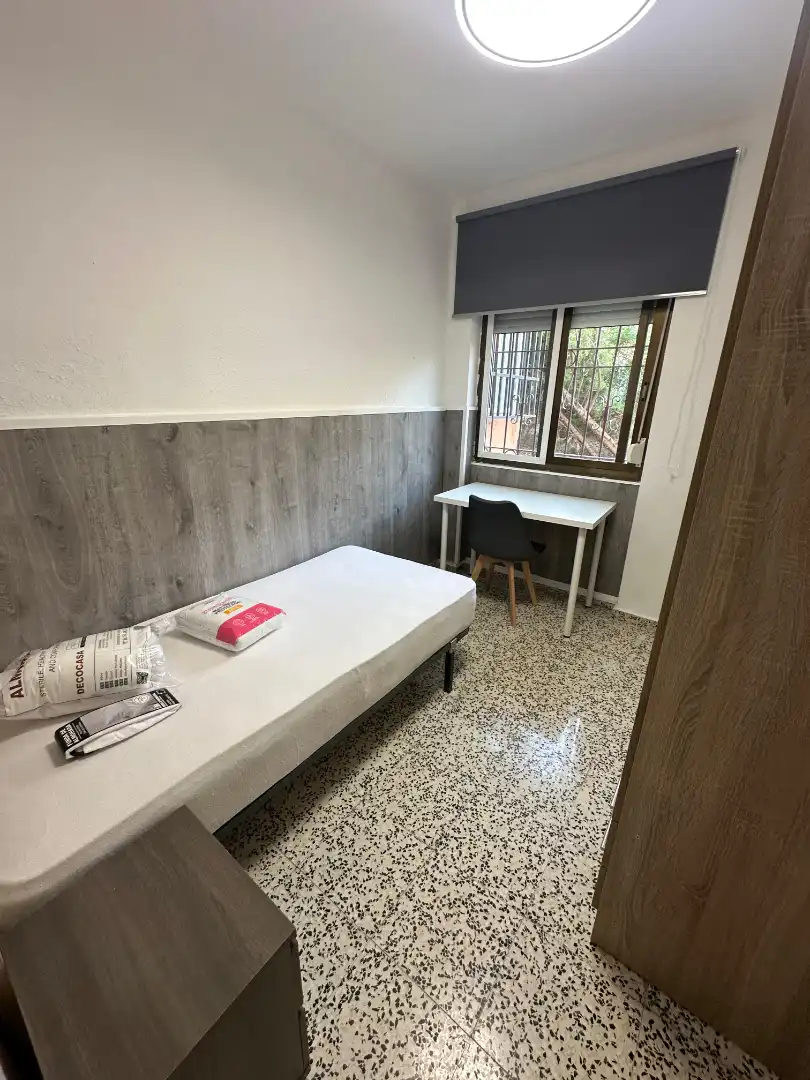 Habitación en Avenida de Madrid, 41, Renfe - Bulevar 1ª y 2ª Fase