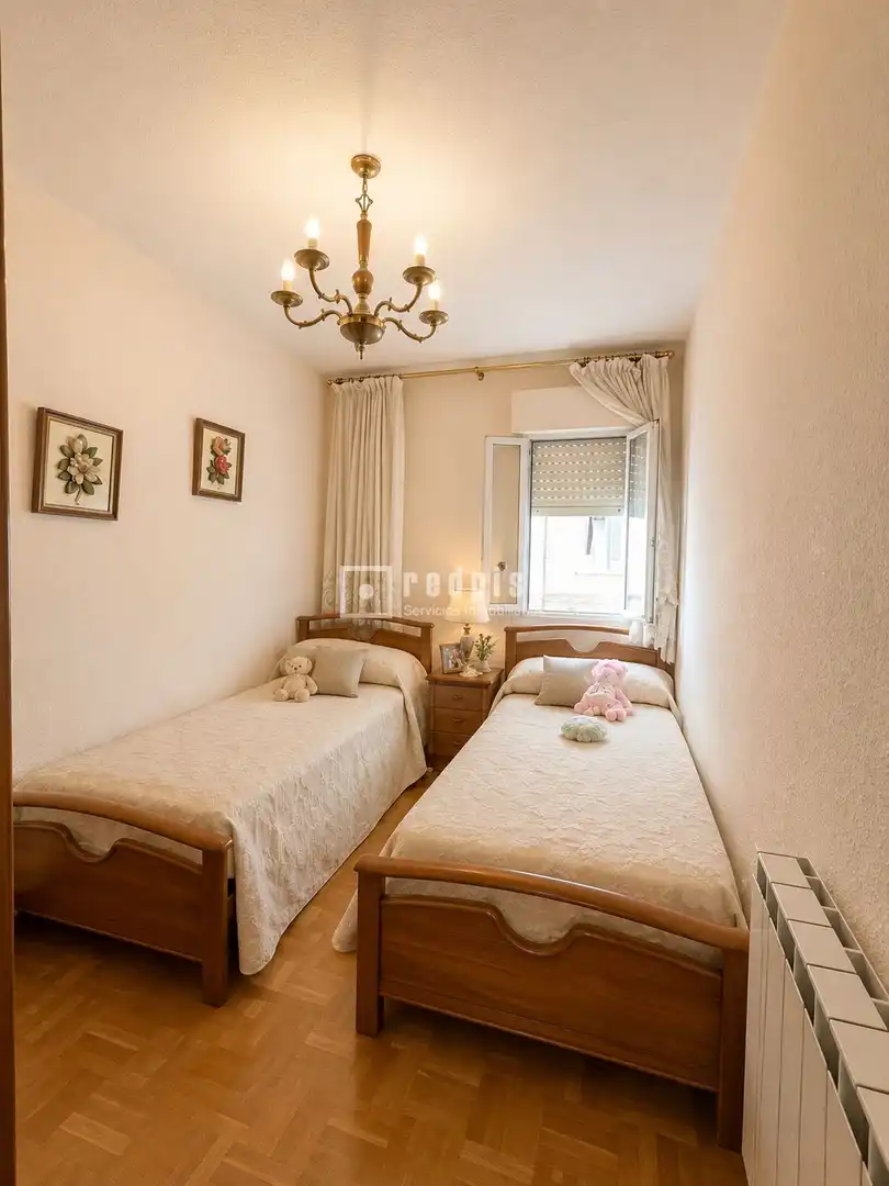 Bedroom of Flat for sale in Madrid  with Parquet flooring and Terrace