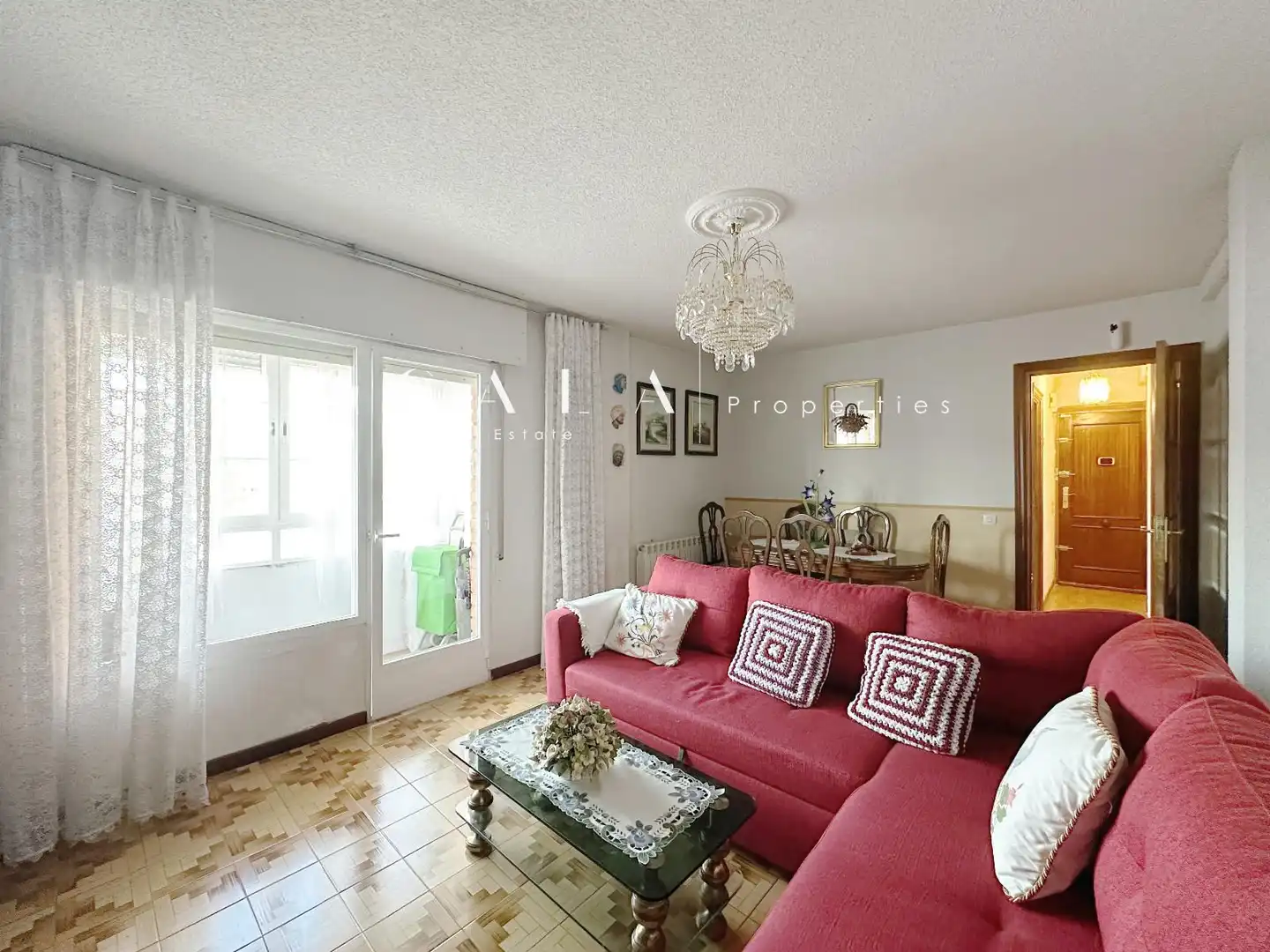 Piso con ascensor en venta en Rioja