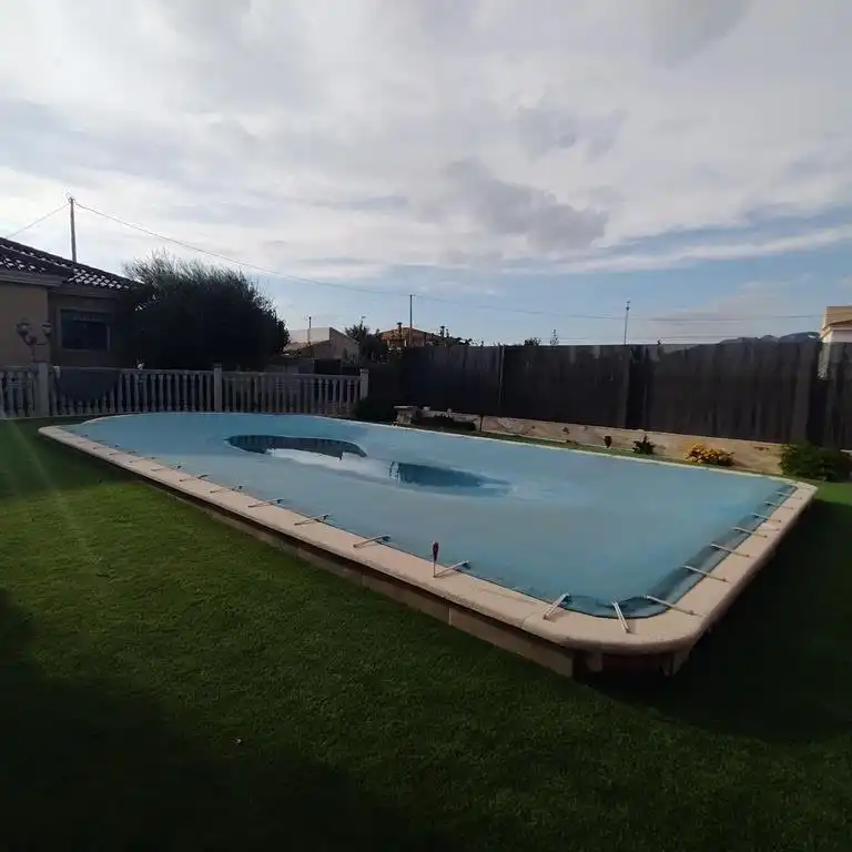 Piscina de Casa o xalet en venda en Orihuela amb Aire condicionat, Jardí privat i Terrassa