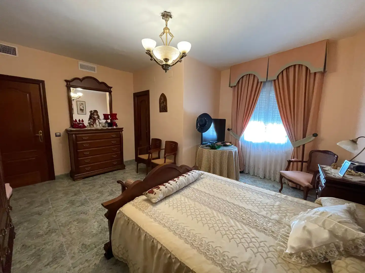 Piso en venta en Avenida Virgen de Cuadros, Bedmar y Garcíez