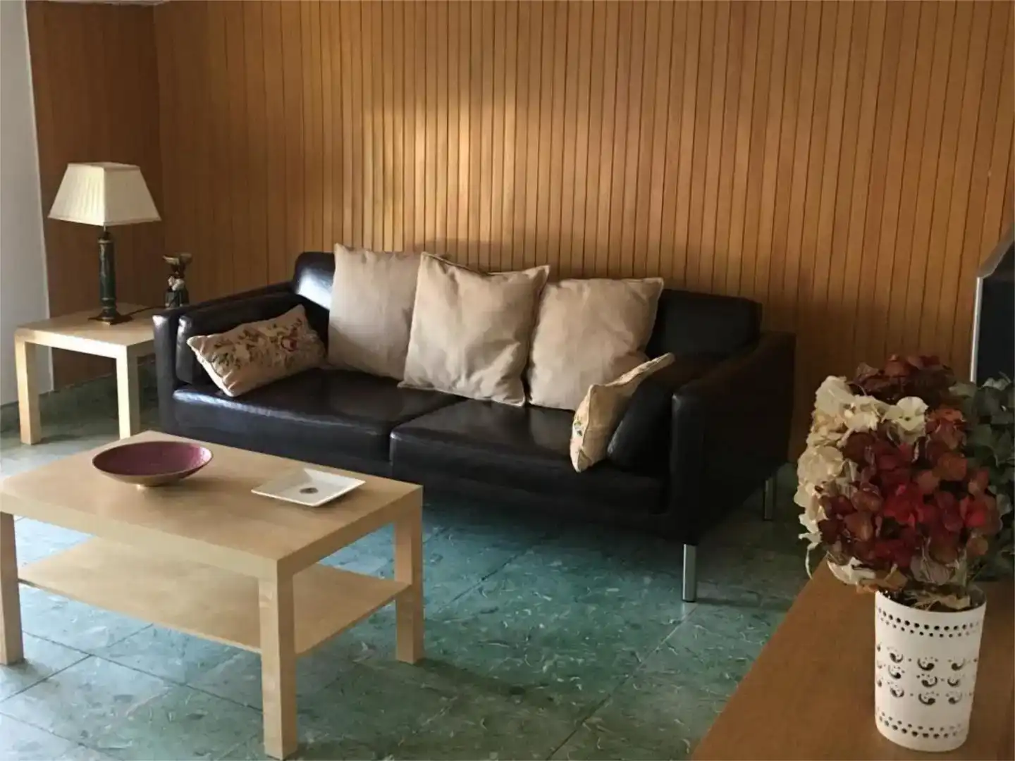 Sala d'estar de Casa adosada de lloguer en Noja amb Balcó